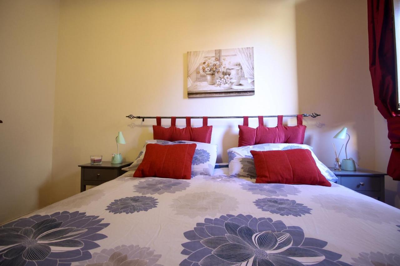 Ferienwohnung La Rosa Scarlatta Viterbo Exterior foto