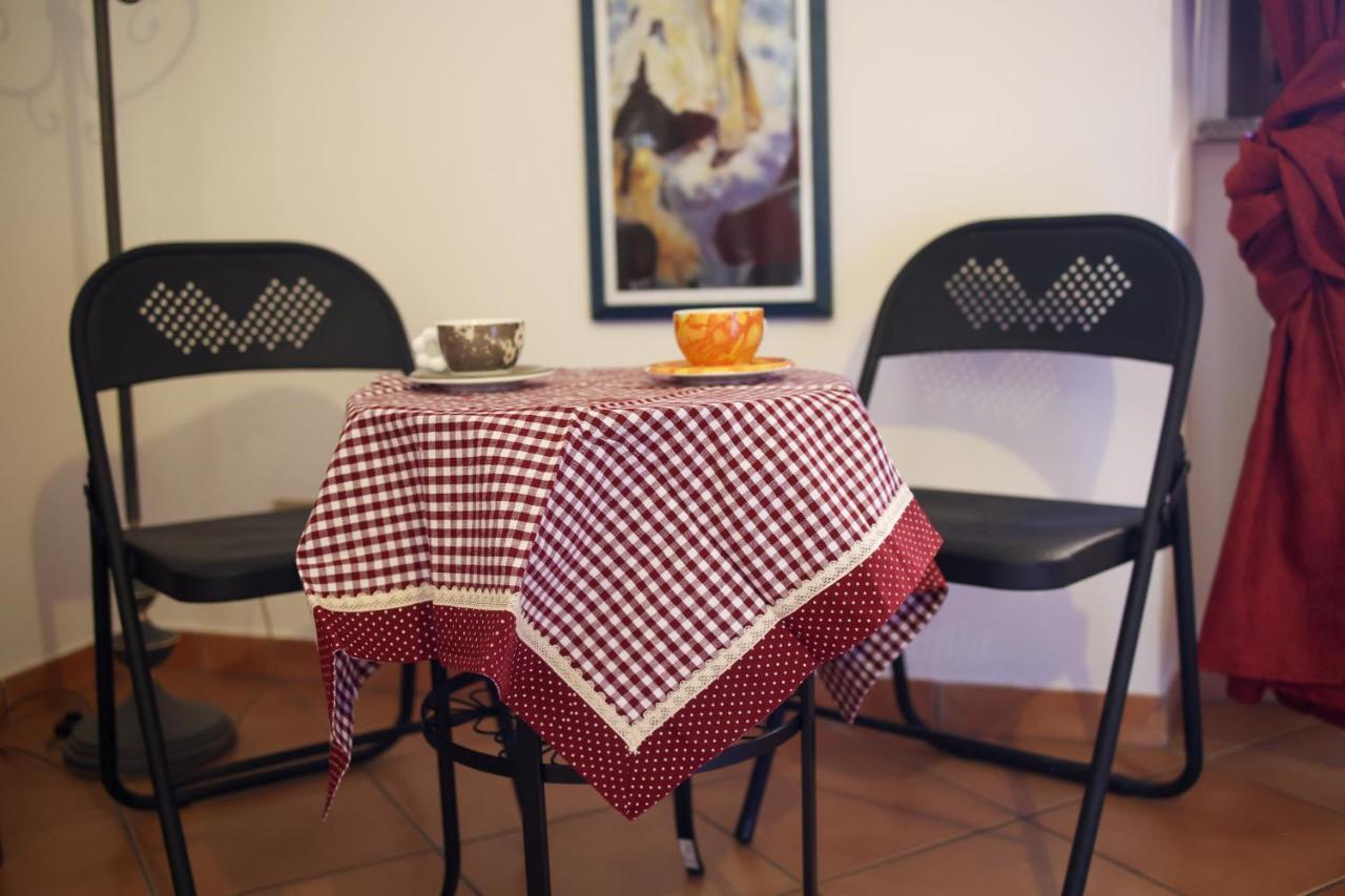 Ferienwohnung La Rosa Scarlatta Viterbo Exterior foto